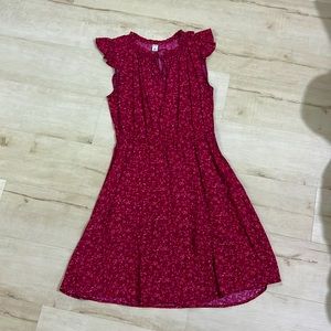 Old Navy floral dress. Size small (tall length) Only worn a couple of times.